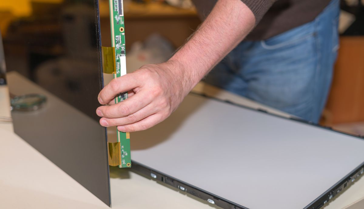 7 Reasons TV Backlight Flashing (Fixed) – TVDecoded